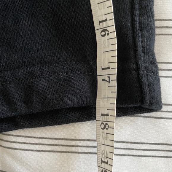 MEN'S SHORTS  SIZE L - Picture 7 of 7